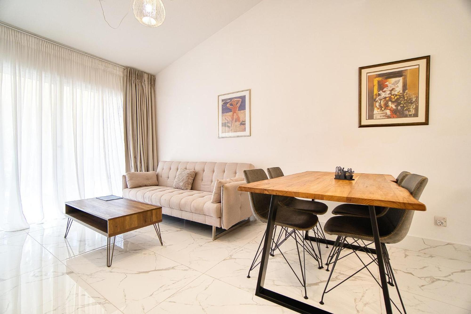 Paradise Gardens 1 C-003 Appartement *